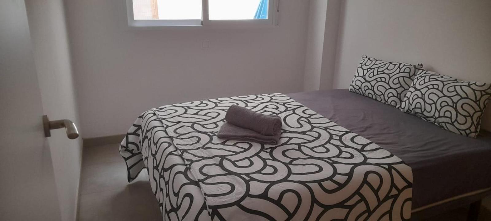 Centrum 4 Alicante Luaran gambar